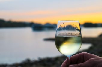 Vinho Branco no Verão: a combinação perfeita