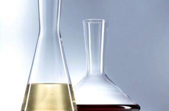Por que decantar os vinhos?
