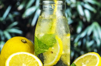 Água aromatizada: saudável, saborosa e refrescante